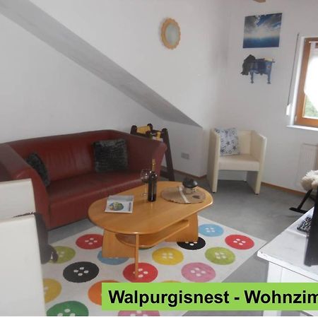 Отель Waldnest Odenwald Экстерьер фото